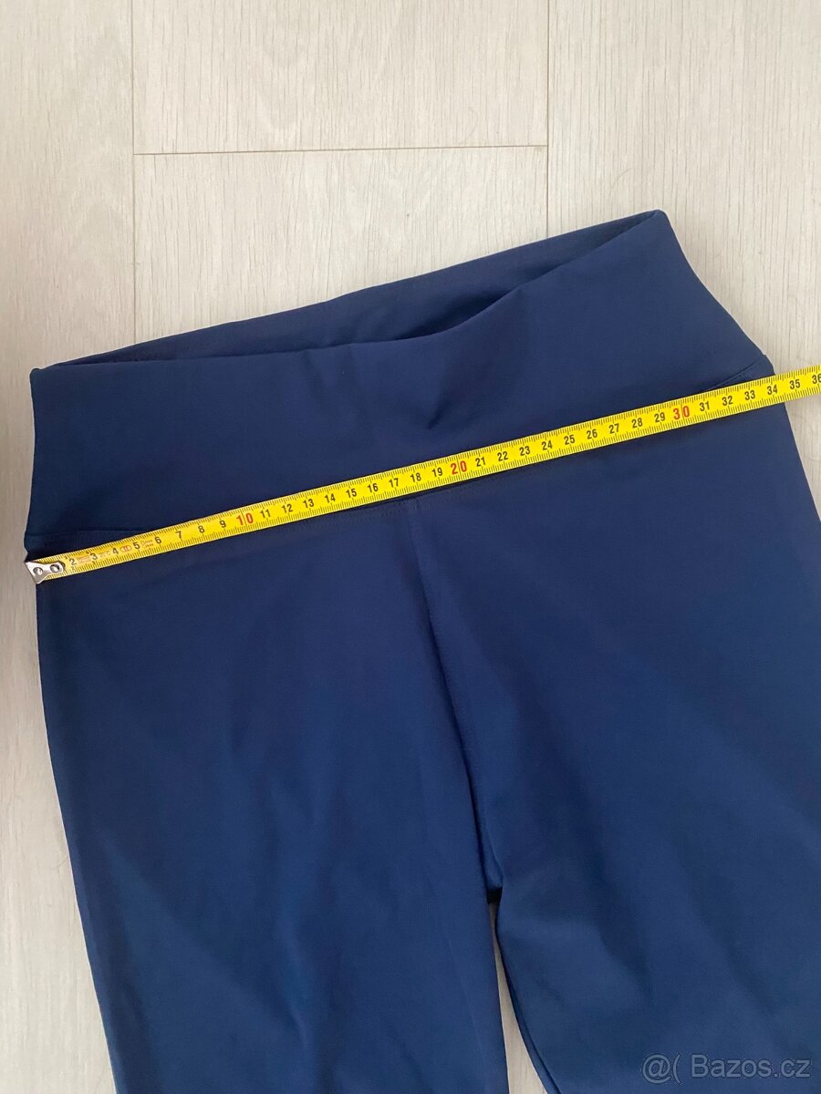 Legíny Lelosi, vel. S - 6