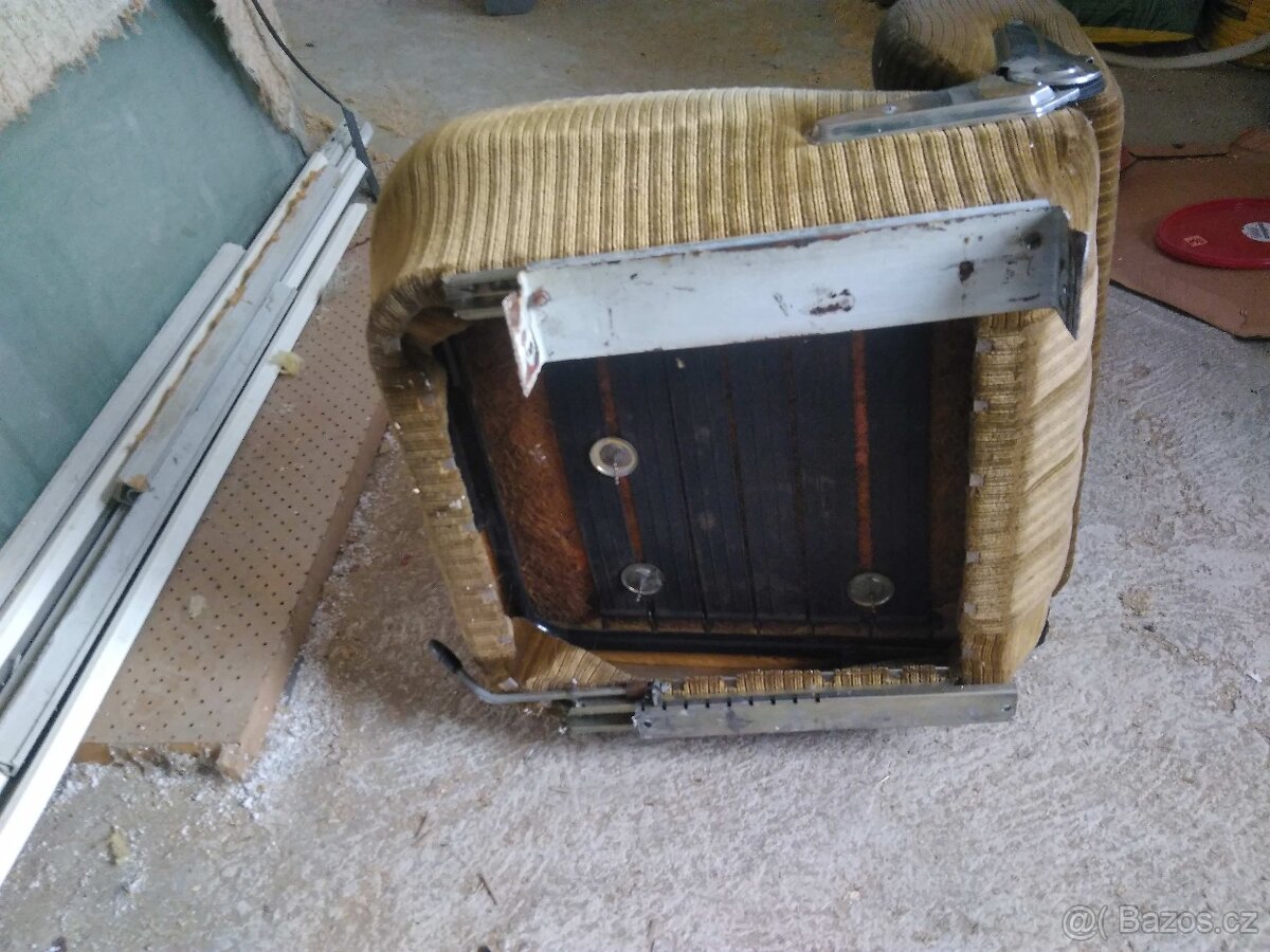 Sedačky Tatra 613 - 6