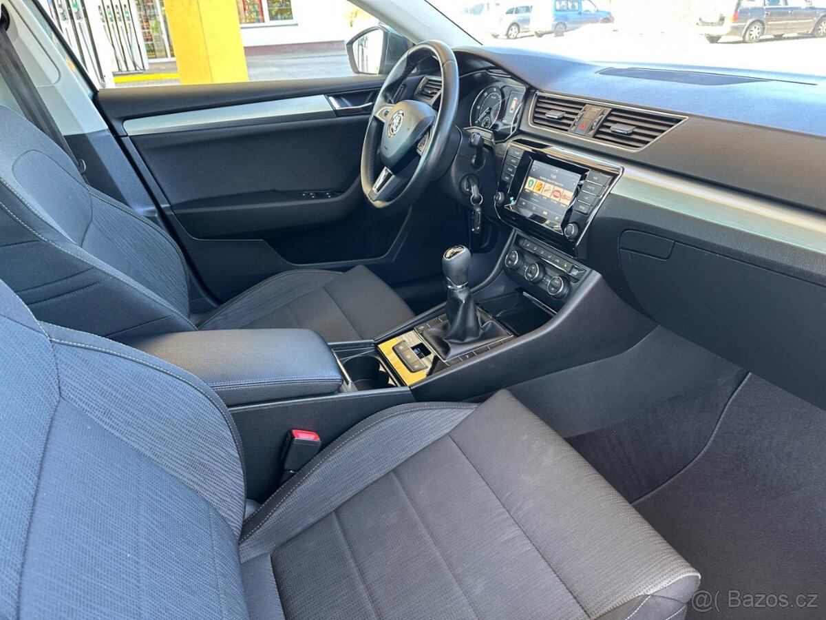 Škoda Superb 1.6TDi KAMERA,SMARTLINK, - 6