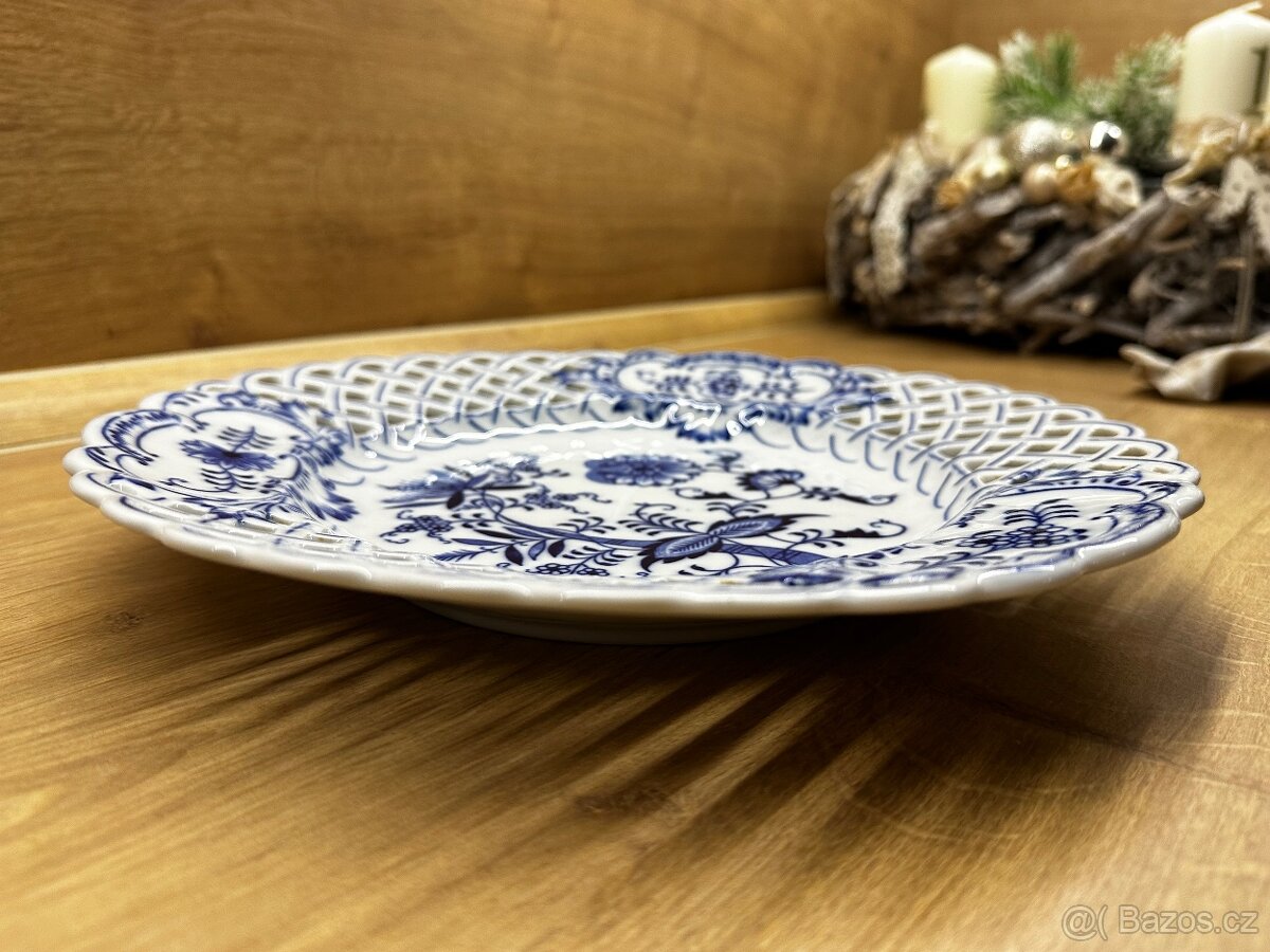 Talíř prolamovaný 27 cm, Cibulák, originální z Dubí - 6