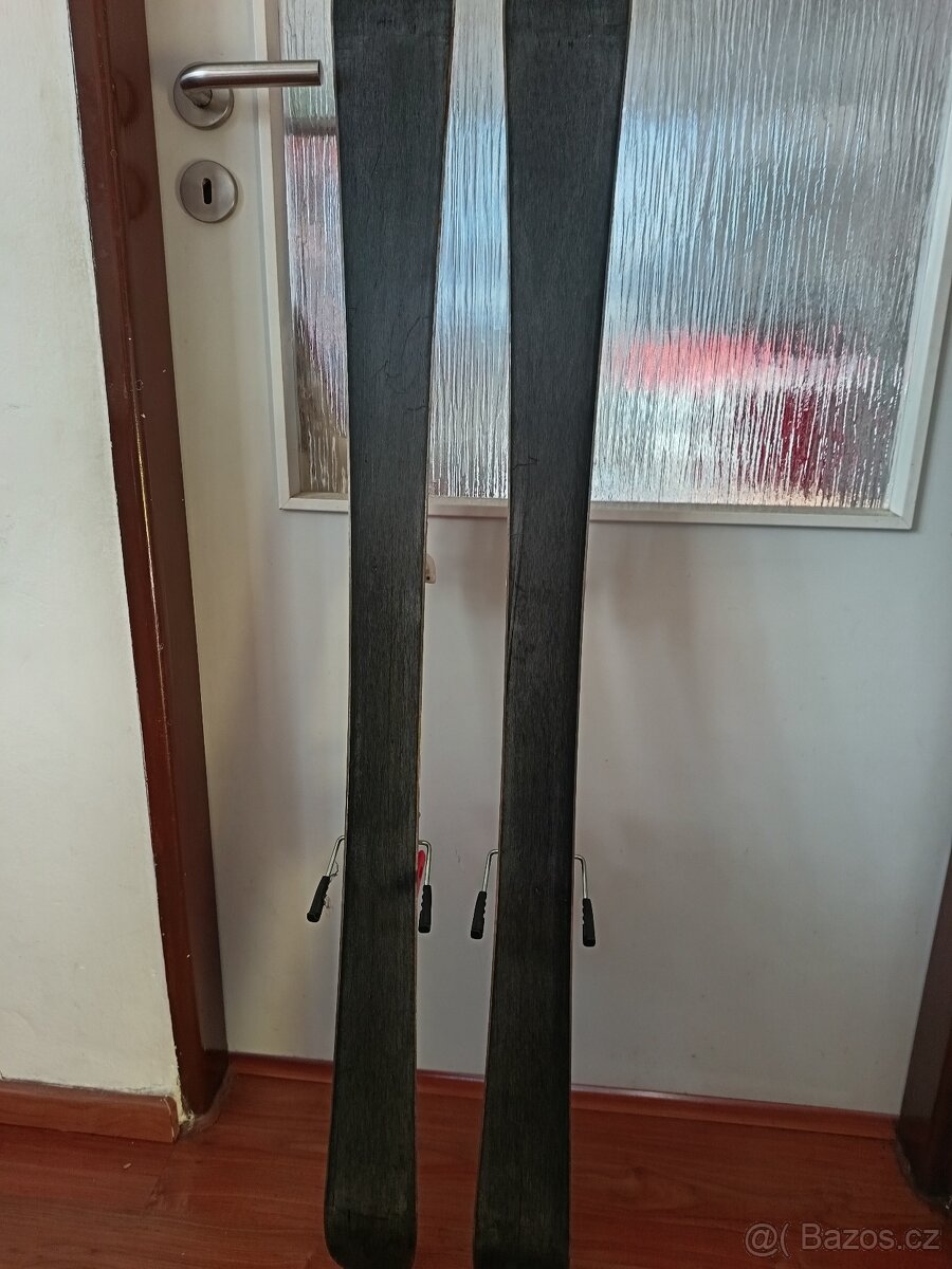 Carvingovém freestyle lyže hrad 127cm - 6