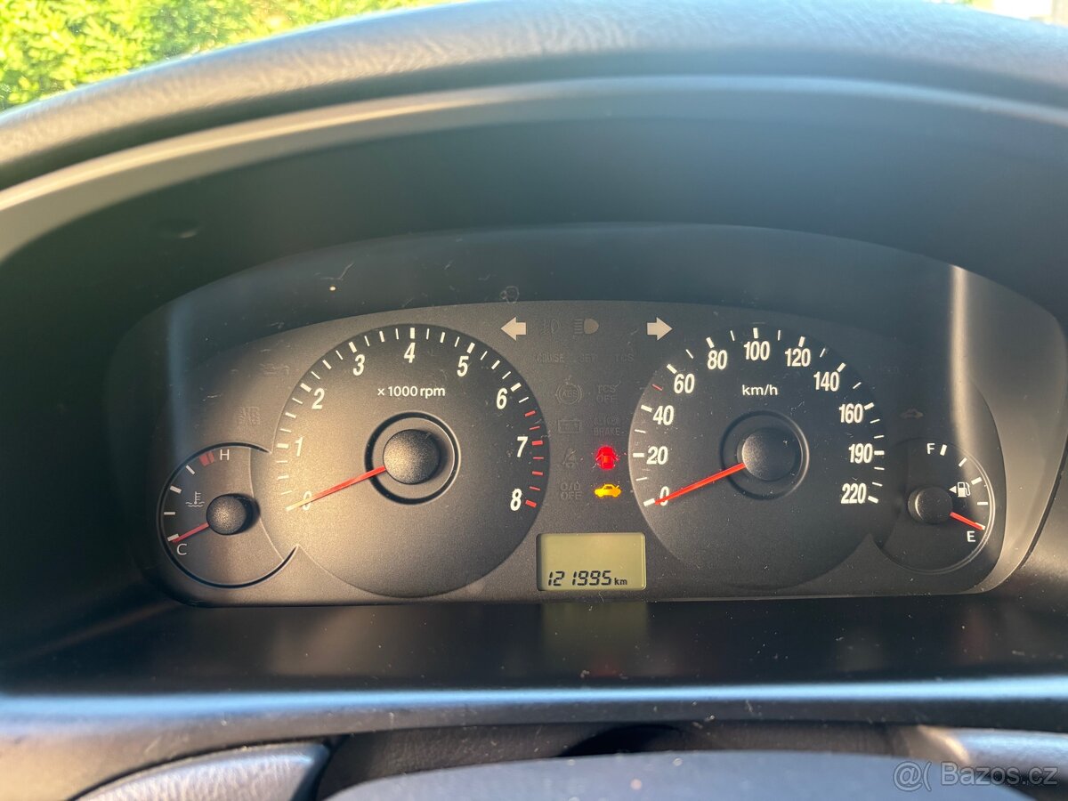 Hyundai elantra 1,6 - 6