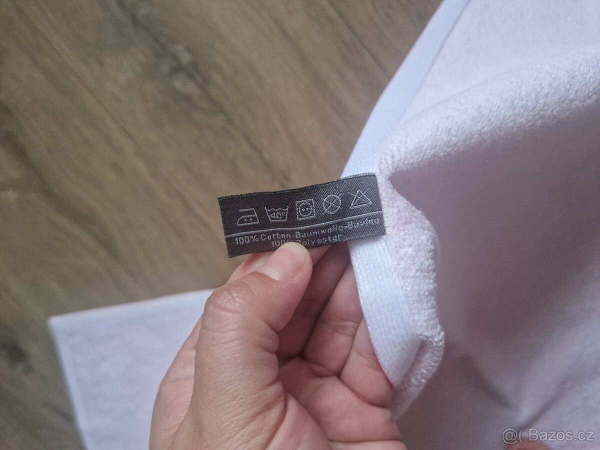 Krásný nový froté ručník Coca Cola - 6