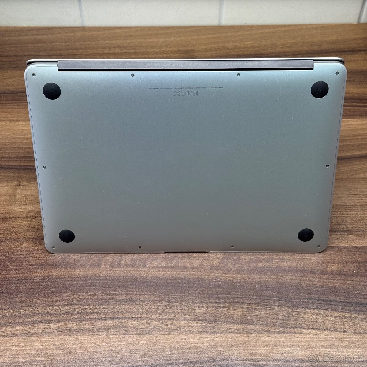 Apple MacBook Air 13” (A1466, Early 2015) – i5 / 8GB RAM / - 6