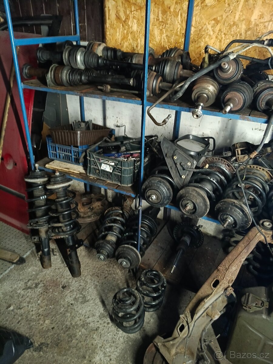 VW transportér t5 spodek motoru 2litr - 6