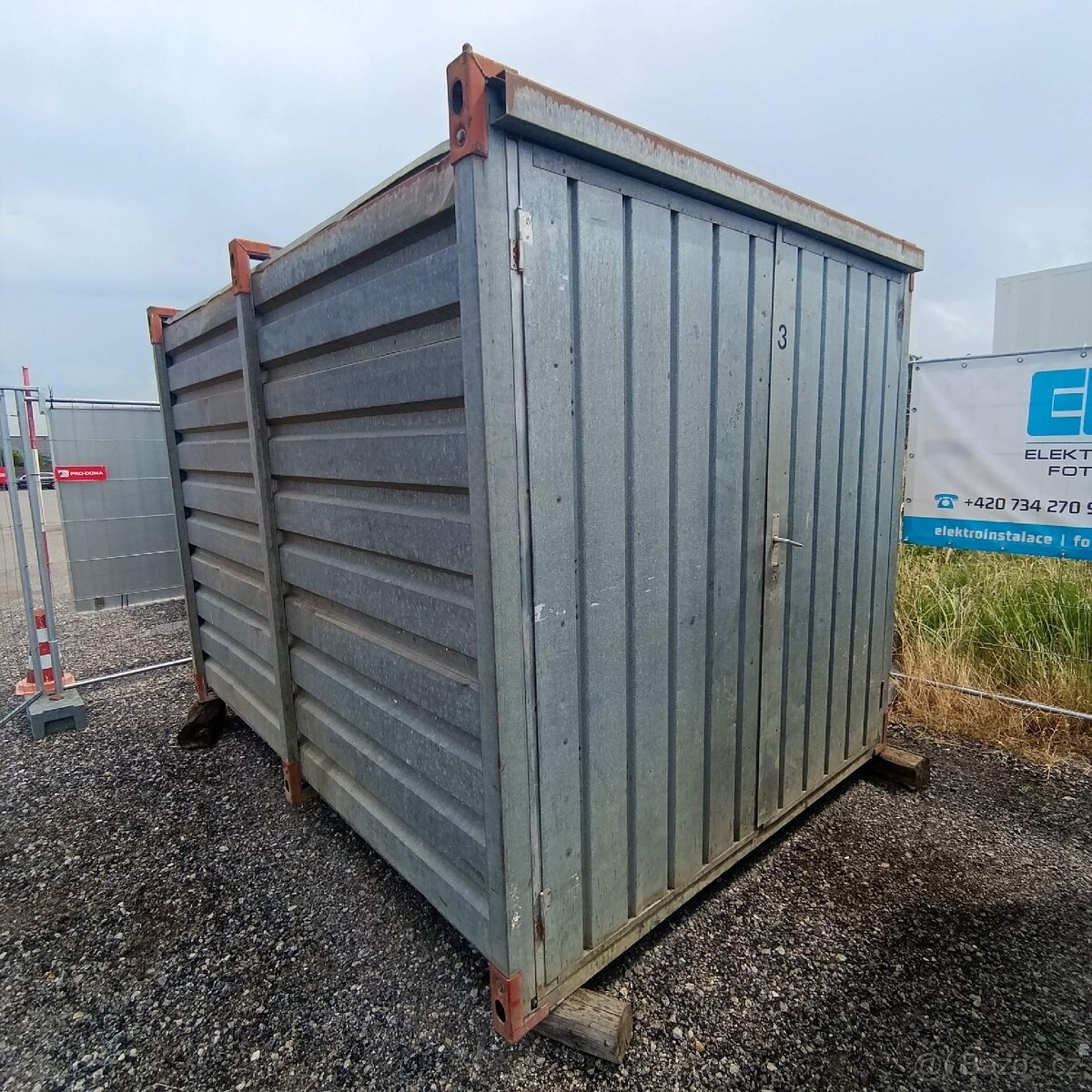 Plechová bouda/ mini kontejner na nářadí 3x2,1m - 6