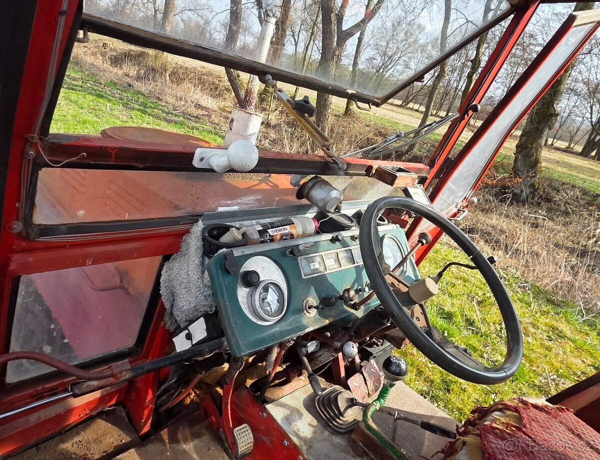 Prodám traktor domácí výroby, motor Žigul - 6