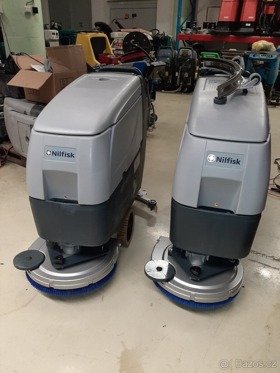 Podlahový mycí stroj Nilfisk BA 551 s vlast.pojezdem - 6
