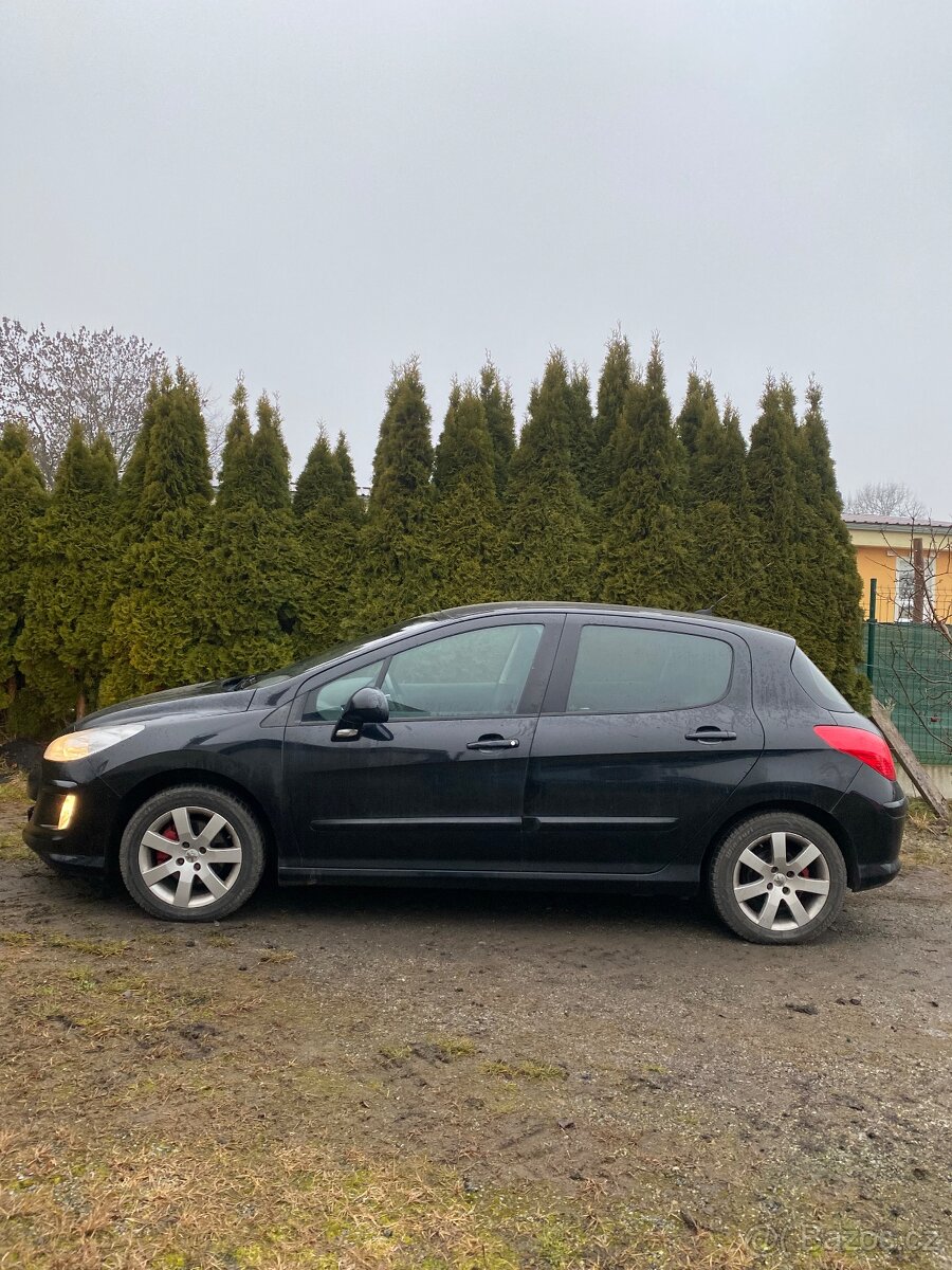 Peugeot 308 1.6i 110kw rok 2008 STK 05/26 v ČR jeden majitel - 6