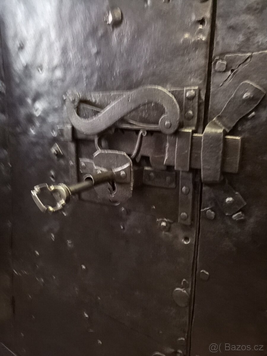 Historické kované klasicistní dveře - 6