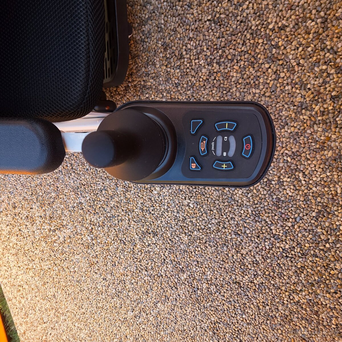 Elektrický invalidní vozík - 6