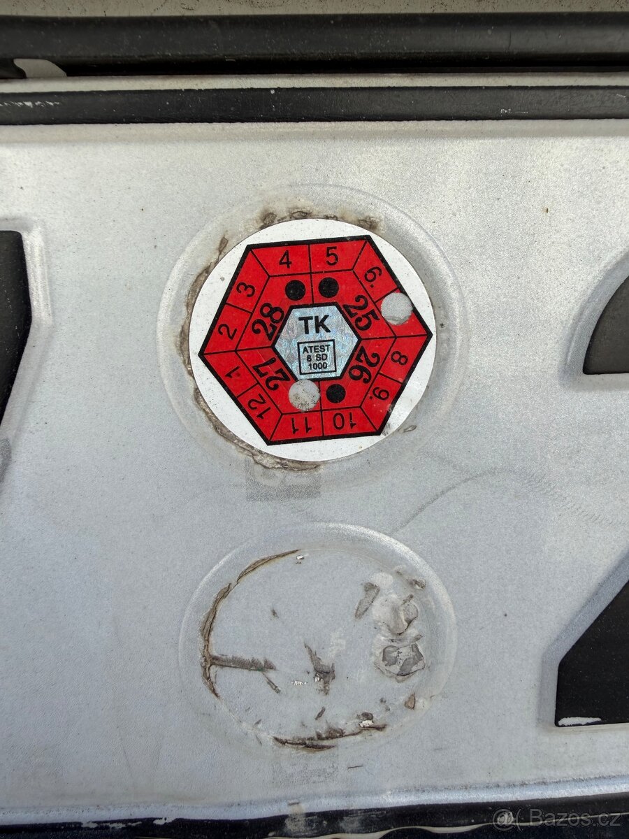 Citroen C4 1.4i 16V - 6