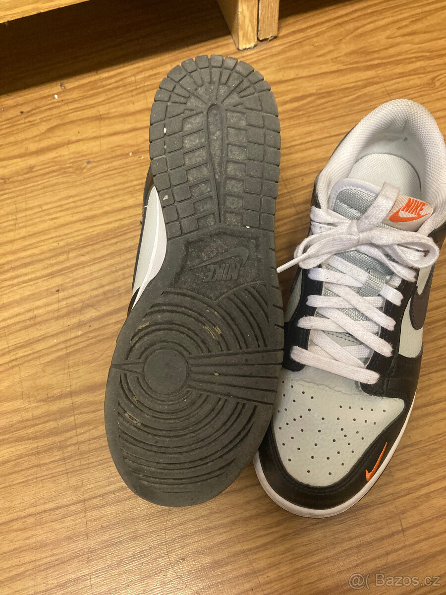 Nike Dunk Low Black/ Medium Ash-Light Silver - 6