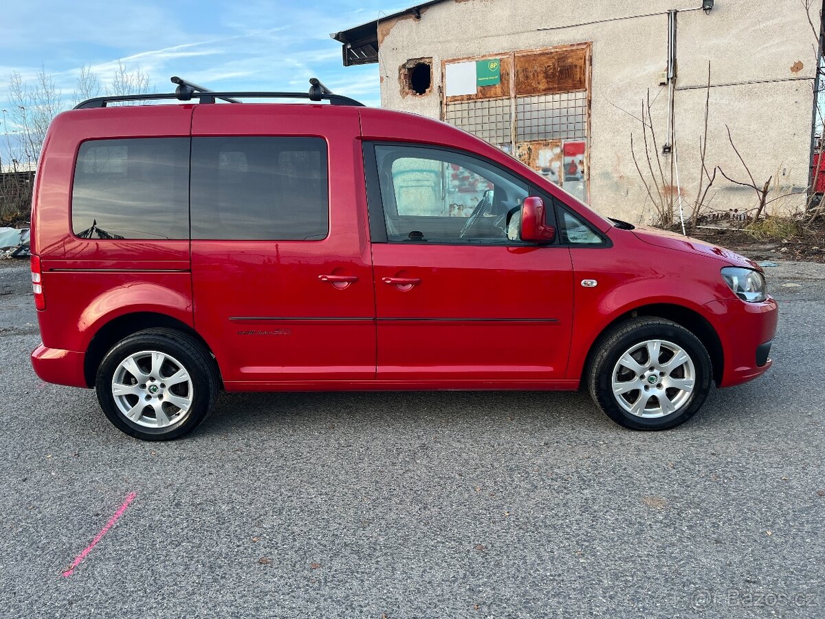 Vw Caddy 2.0tdi 103 kw 7.míst po servisu závěs vyhř.sedačky - 6