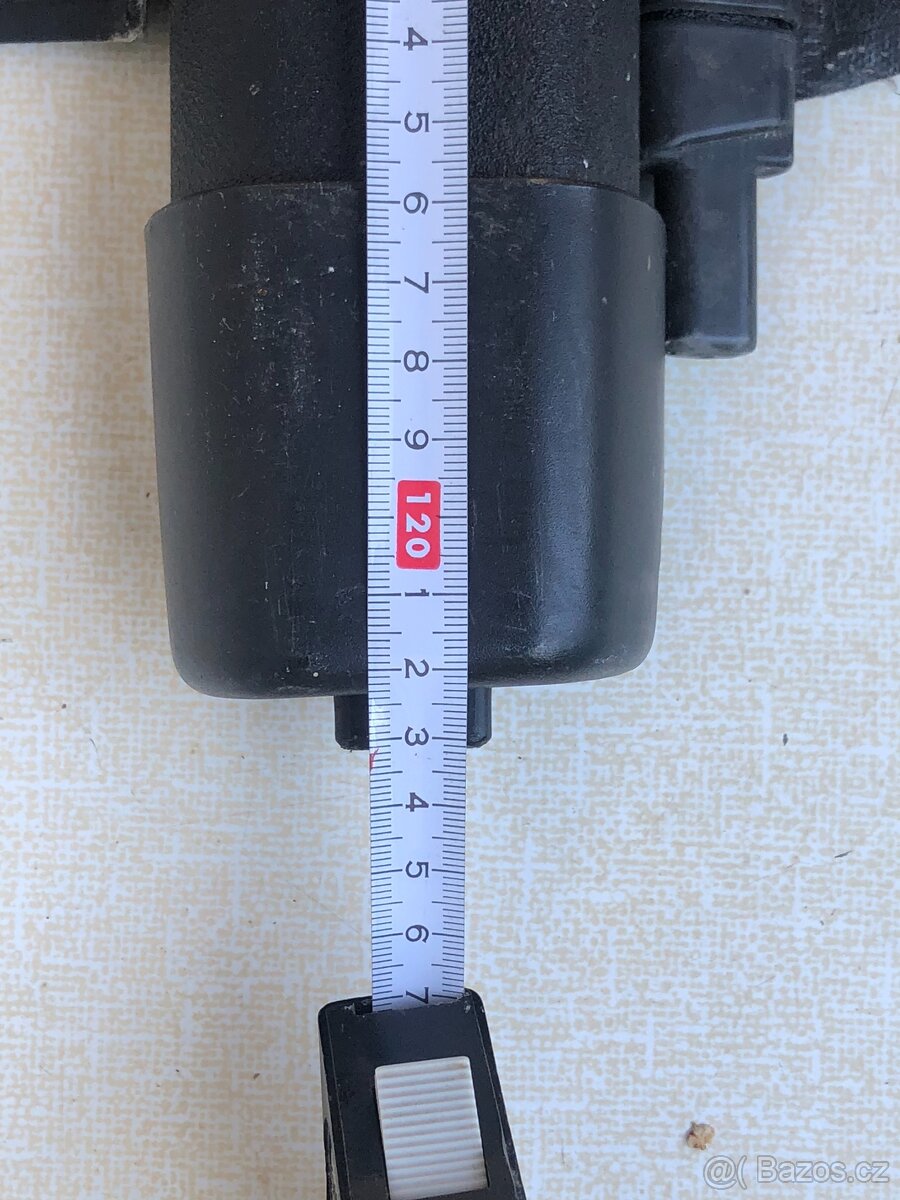 Jeep Wrangler JK, Rubicon, Zatahovací kryt zavazadl.prostoru - 6