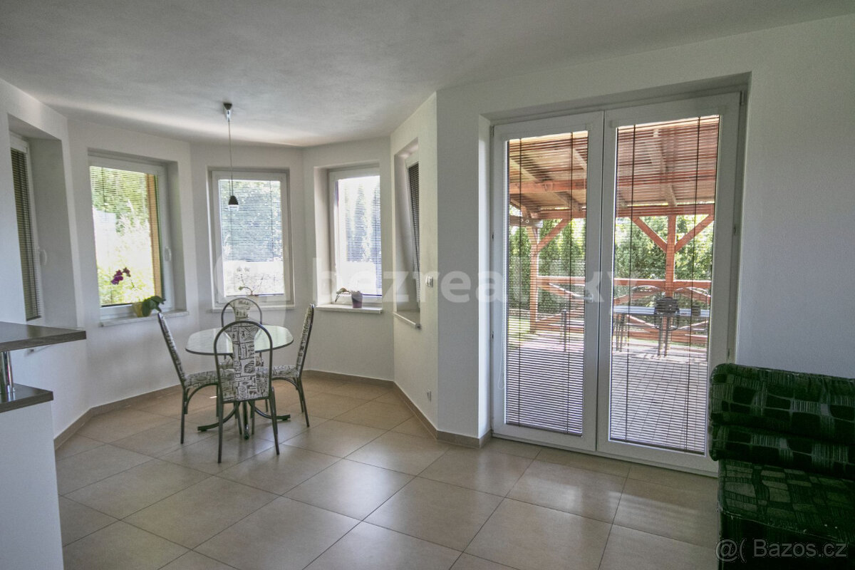 Pronájem domu 5 KK Velíková okr. Zlín - 6