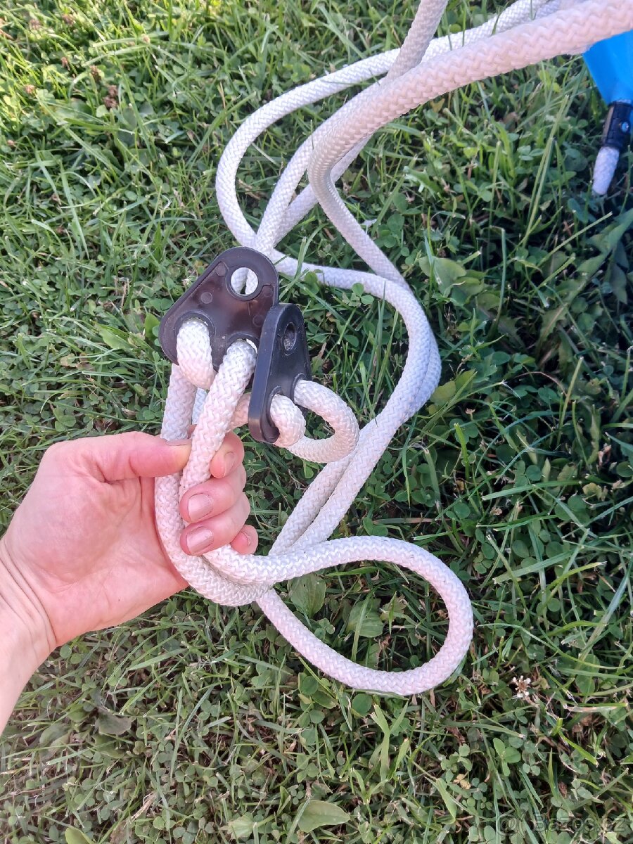 Plastová houpačka - 6