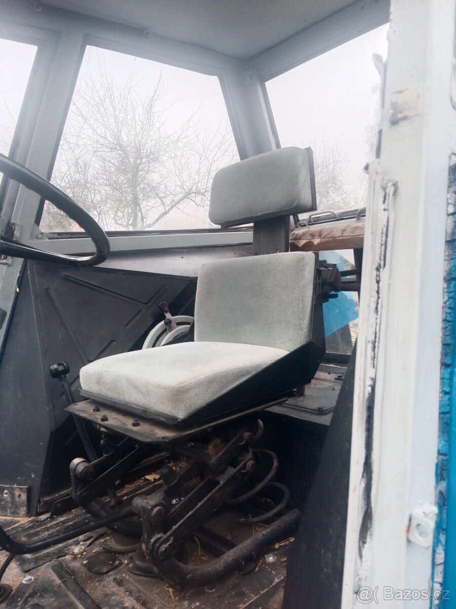 Traktor Zetor 8011 - 6