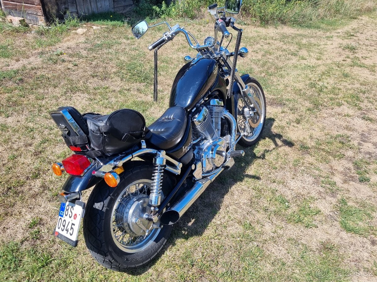 Suzuki intruder VS 800 r.v. 1994 - 6