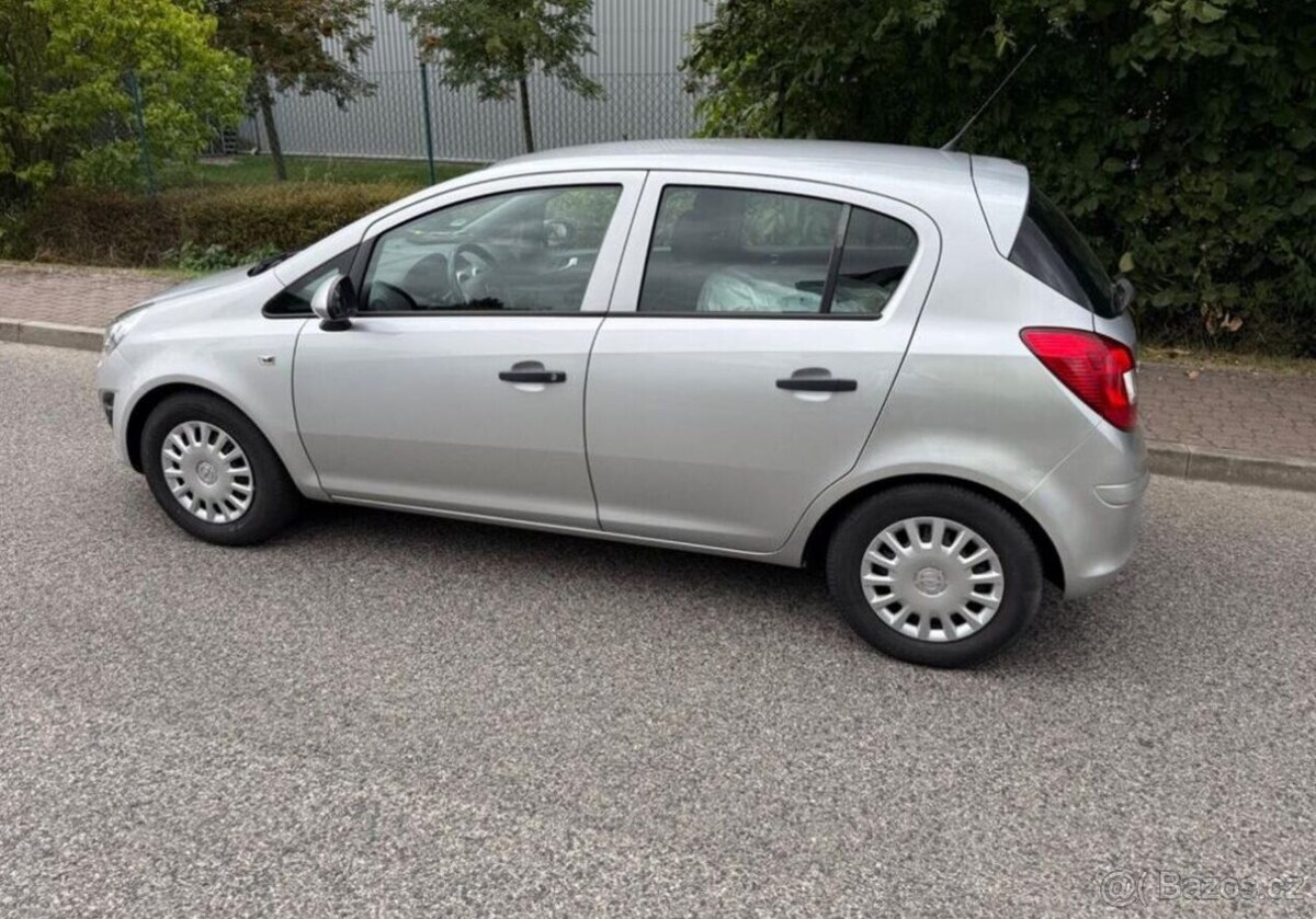 Opel Corsa 1,2i Nová STK klima zimáky benzín - 6