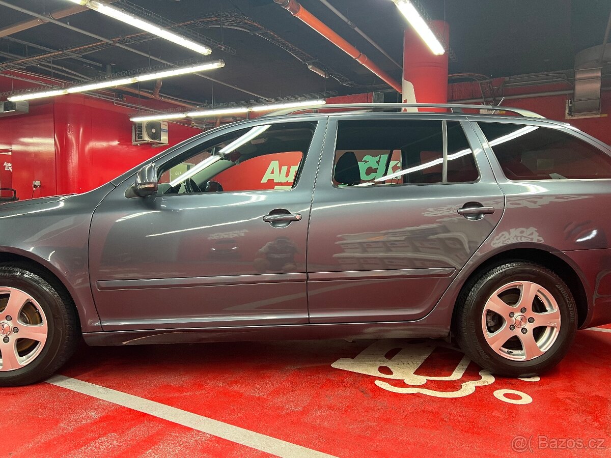 Škoda Octavia II 1.6 TDI - 6