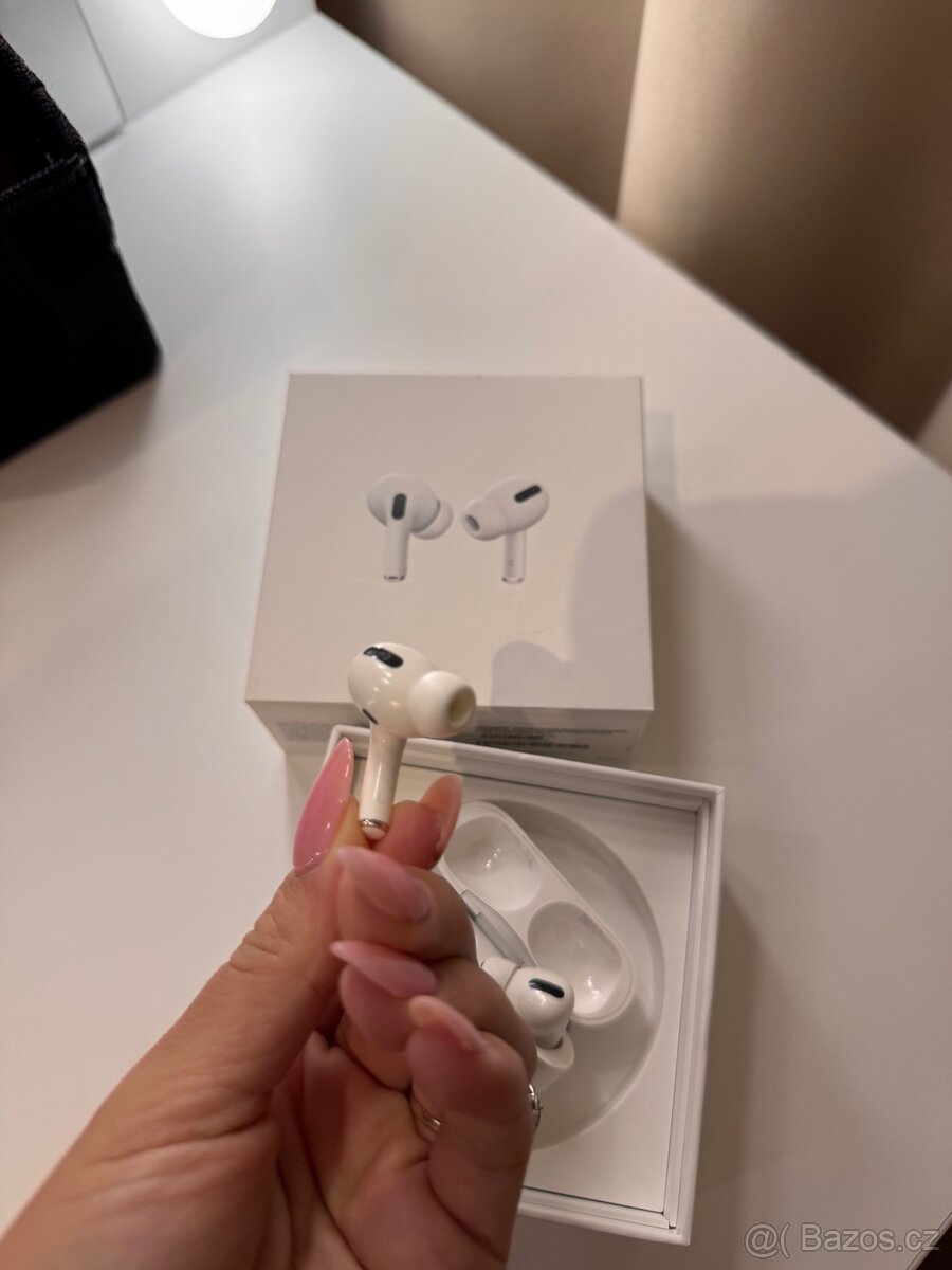 AirPods Pro - 6