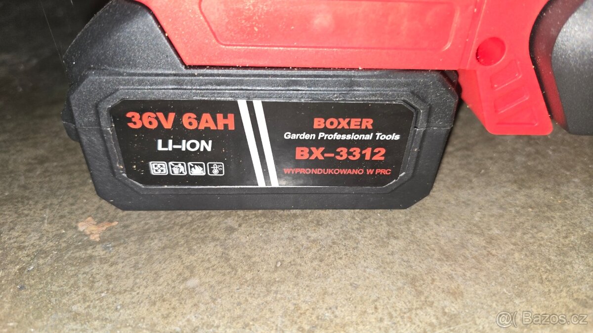 Akumulátorová řetězová pila 30cm, 1850W BOXER - 6