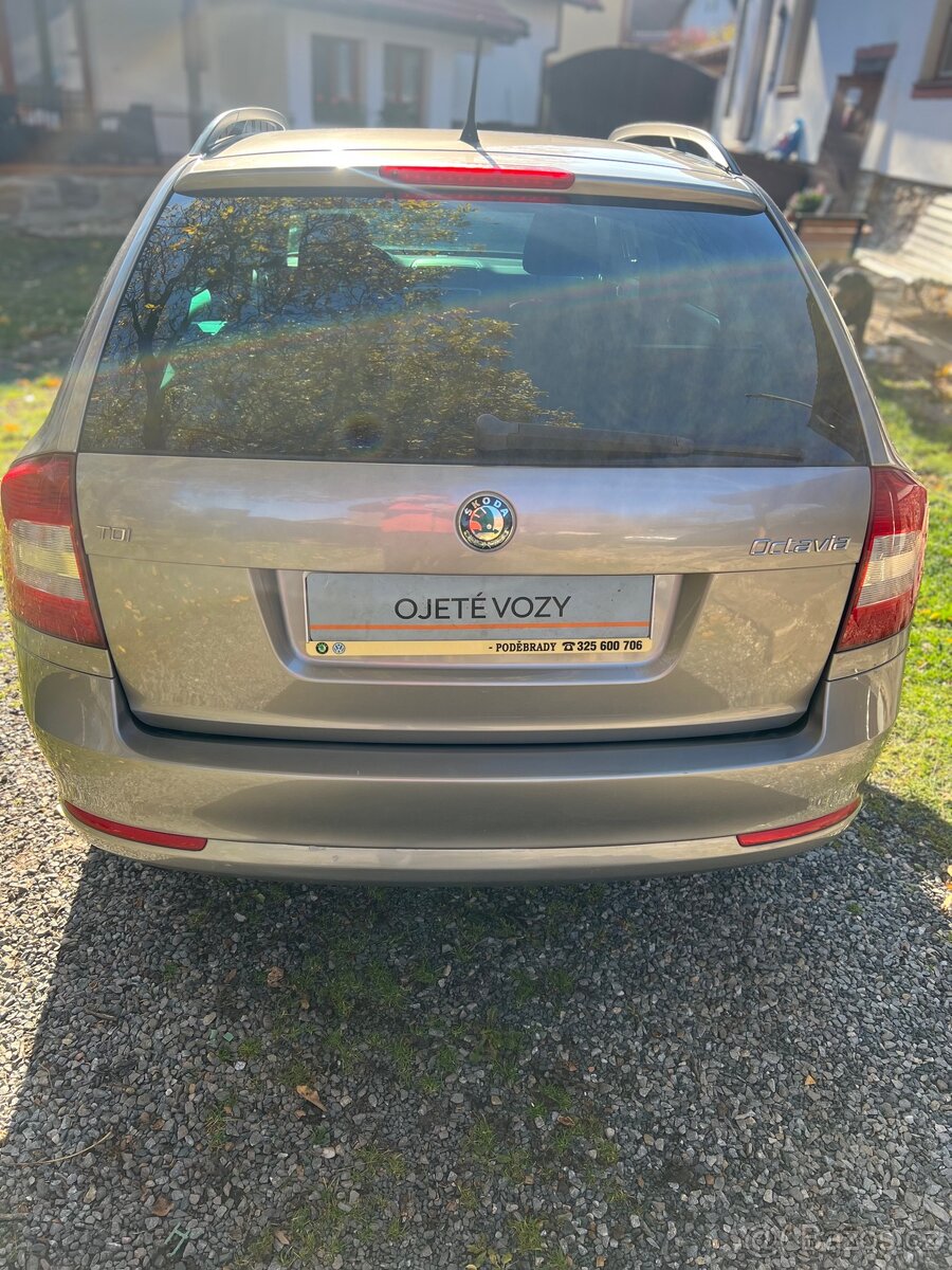 Škoda Octavia 16 TDI kombi - 6