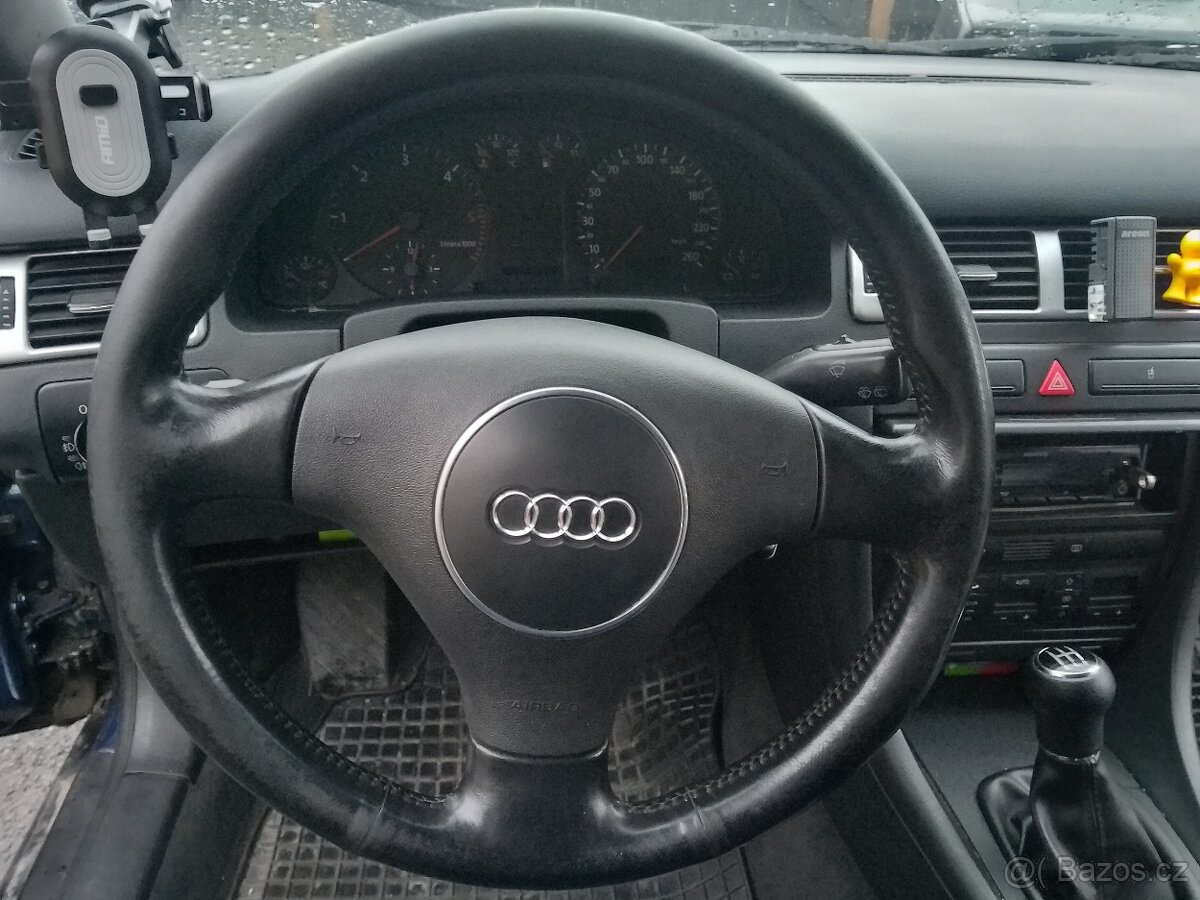 Audi A6 C5 interiér s-line sedan - 6