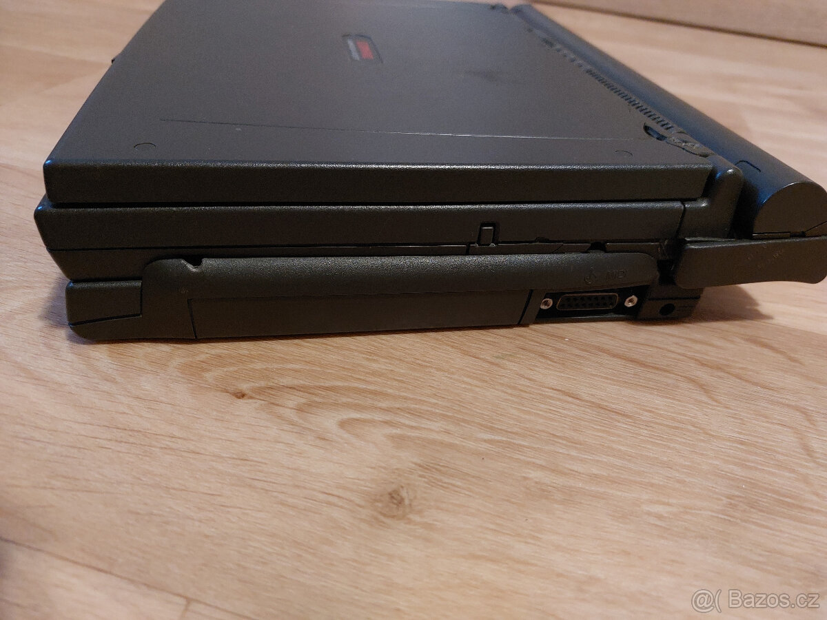 stary notebook pro sberatele, Compaq Armada 4130T - 6