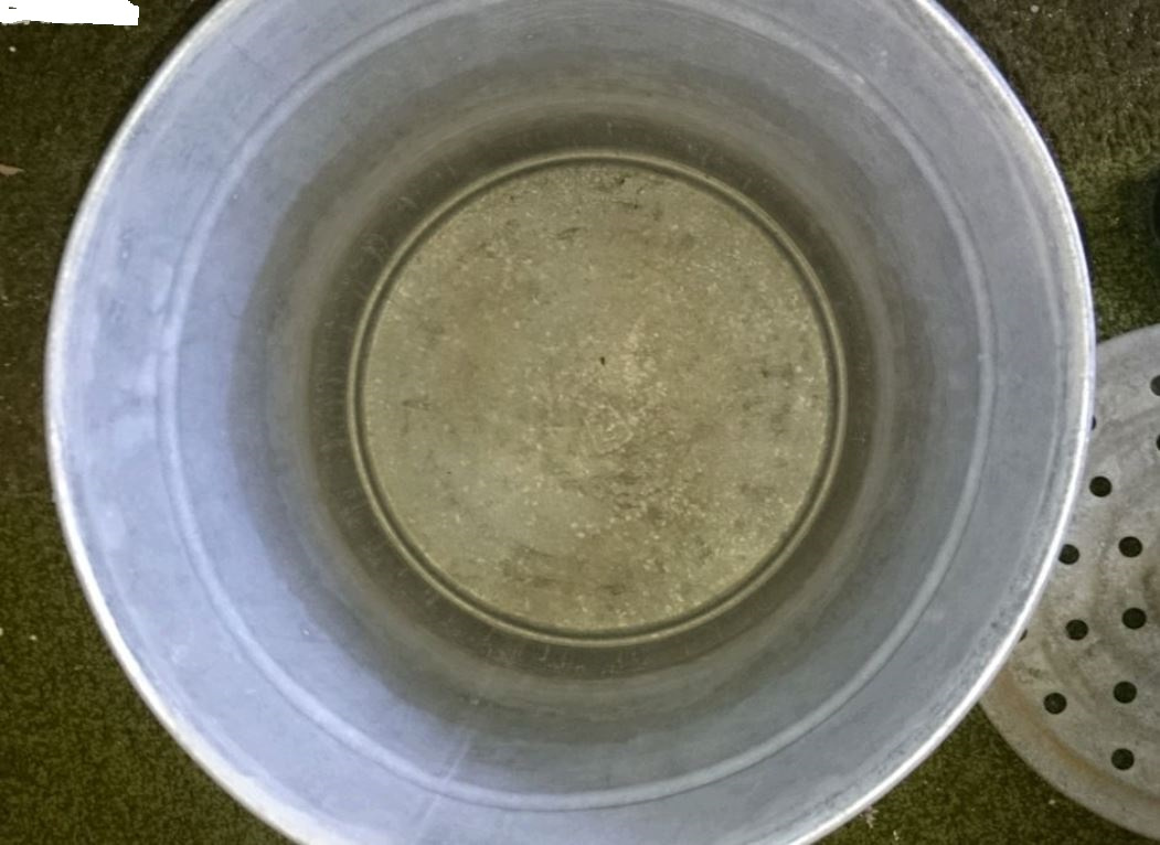 Hrnec na zavarovani - 6