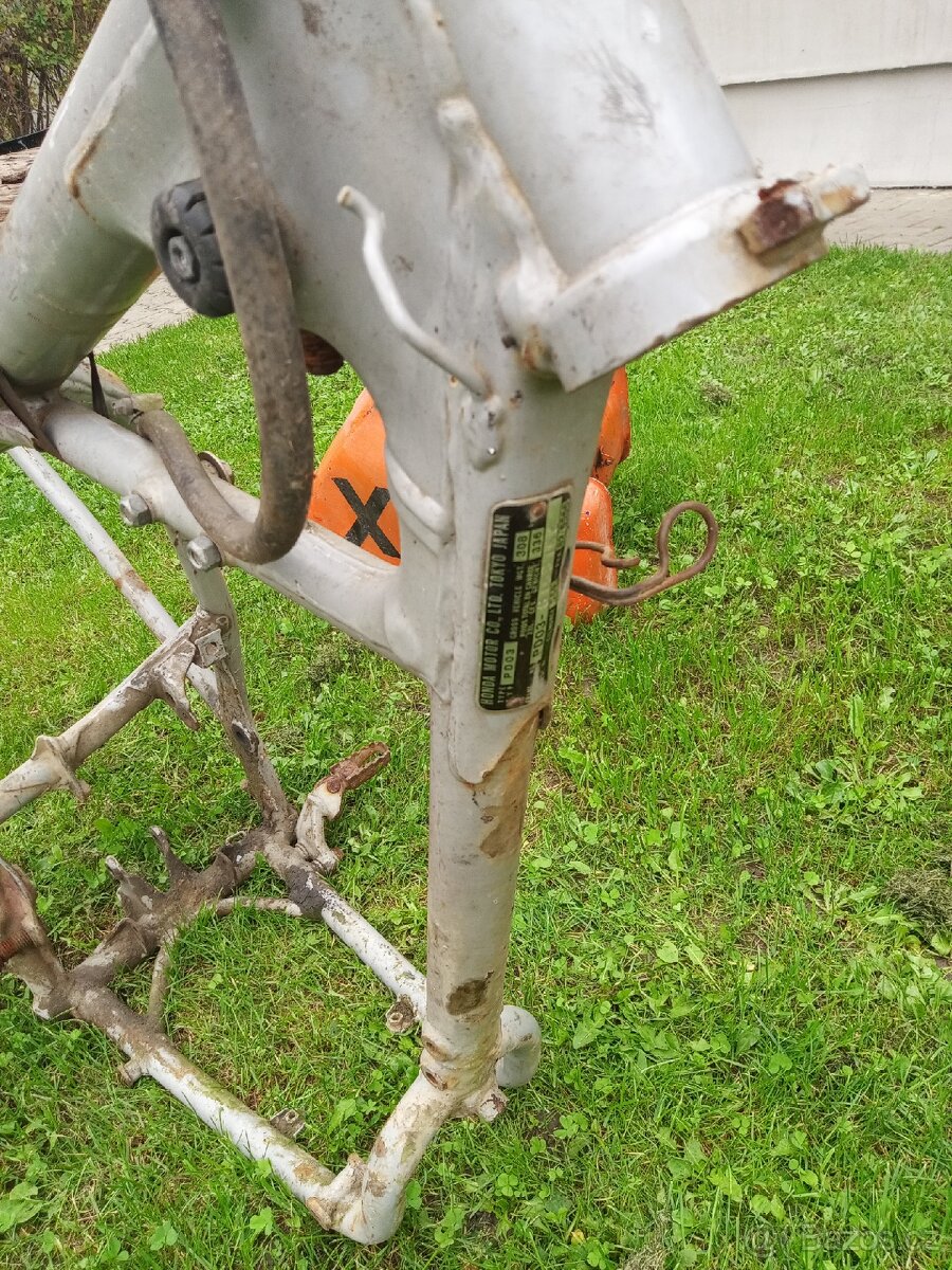 Honda XL600 - rám - 6