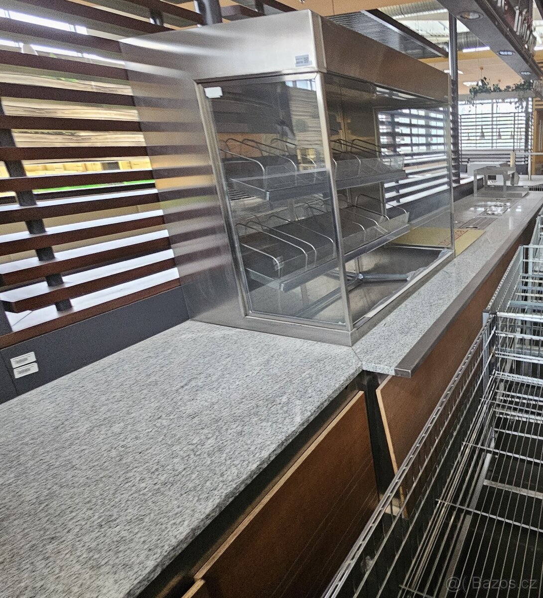 Výdejní stůl na potraviny – gastro č. 083 - 6