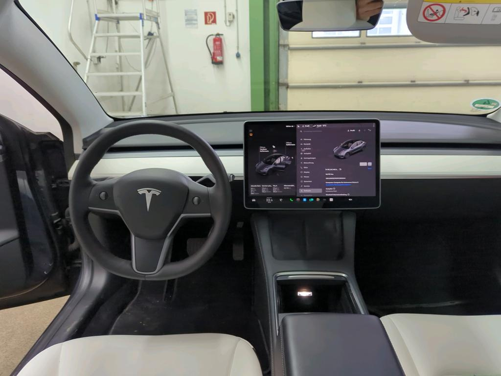 Tesla Model 3 RWD Standard Range - 1887 - 6