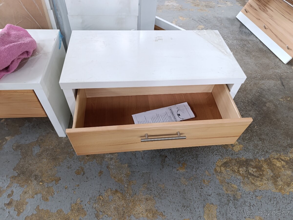 Nová lavice, botník. - 6