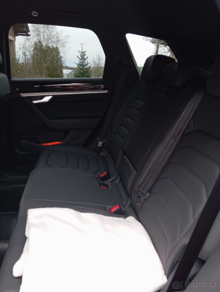 VW TOUAREG NOMÁD - 6