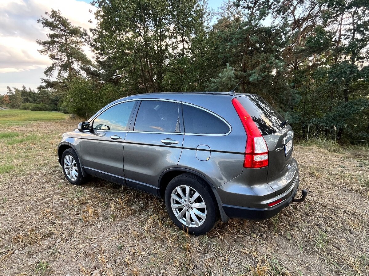 Honda CR-V 2.0 benzín + LPG 110 kW, ČR - 6