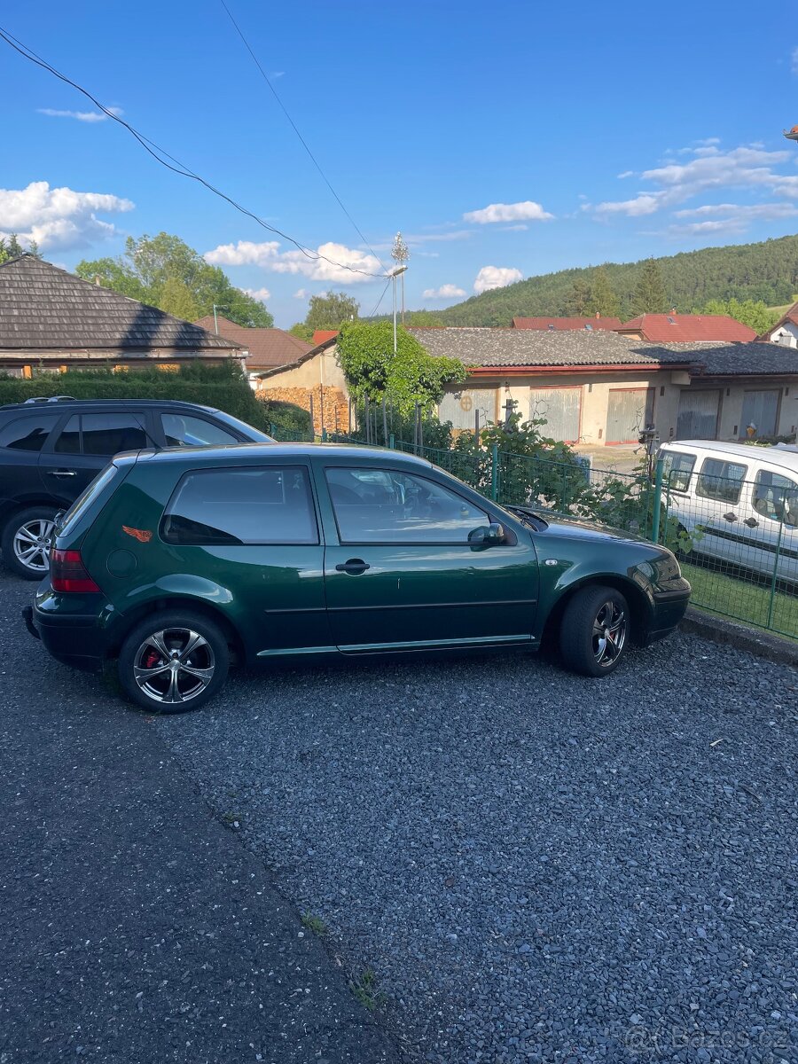 Volkswagen Golf IV - 6