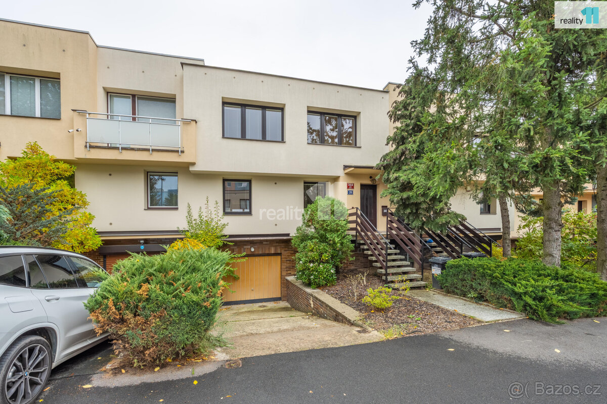 Rodinný řadový dům se zahradou u Milíčovského lesa, Praha 4 - 6