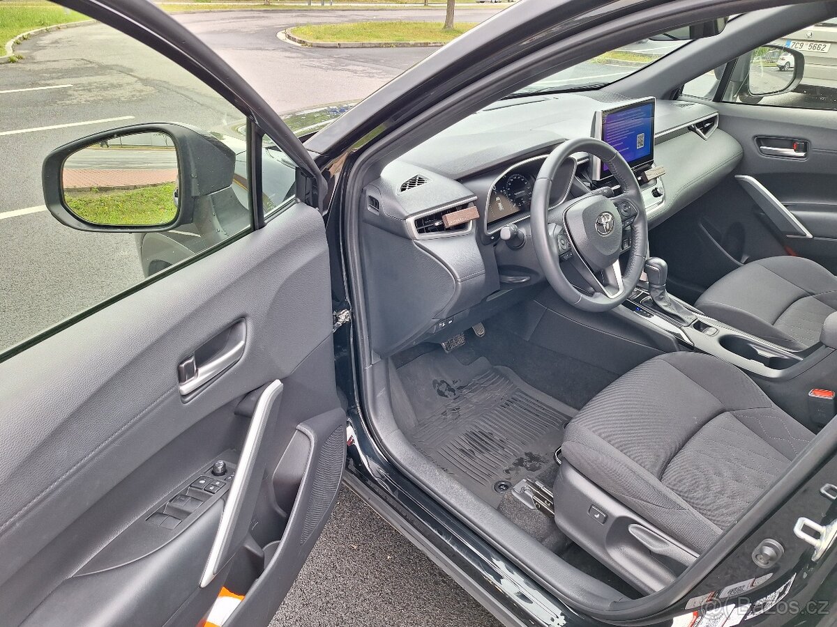 Toyota Corolla Cross, 2.0 Hybrid, Business - 6