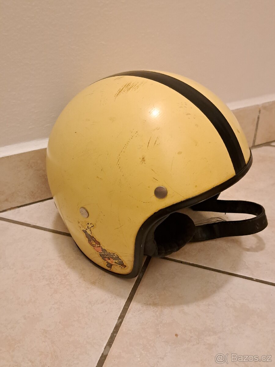 Přilba na veterána, retro přilba- KOVONA KARVINÁ- béžová - 6