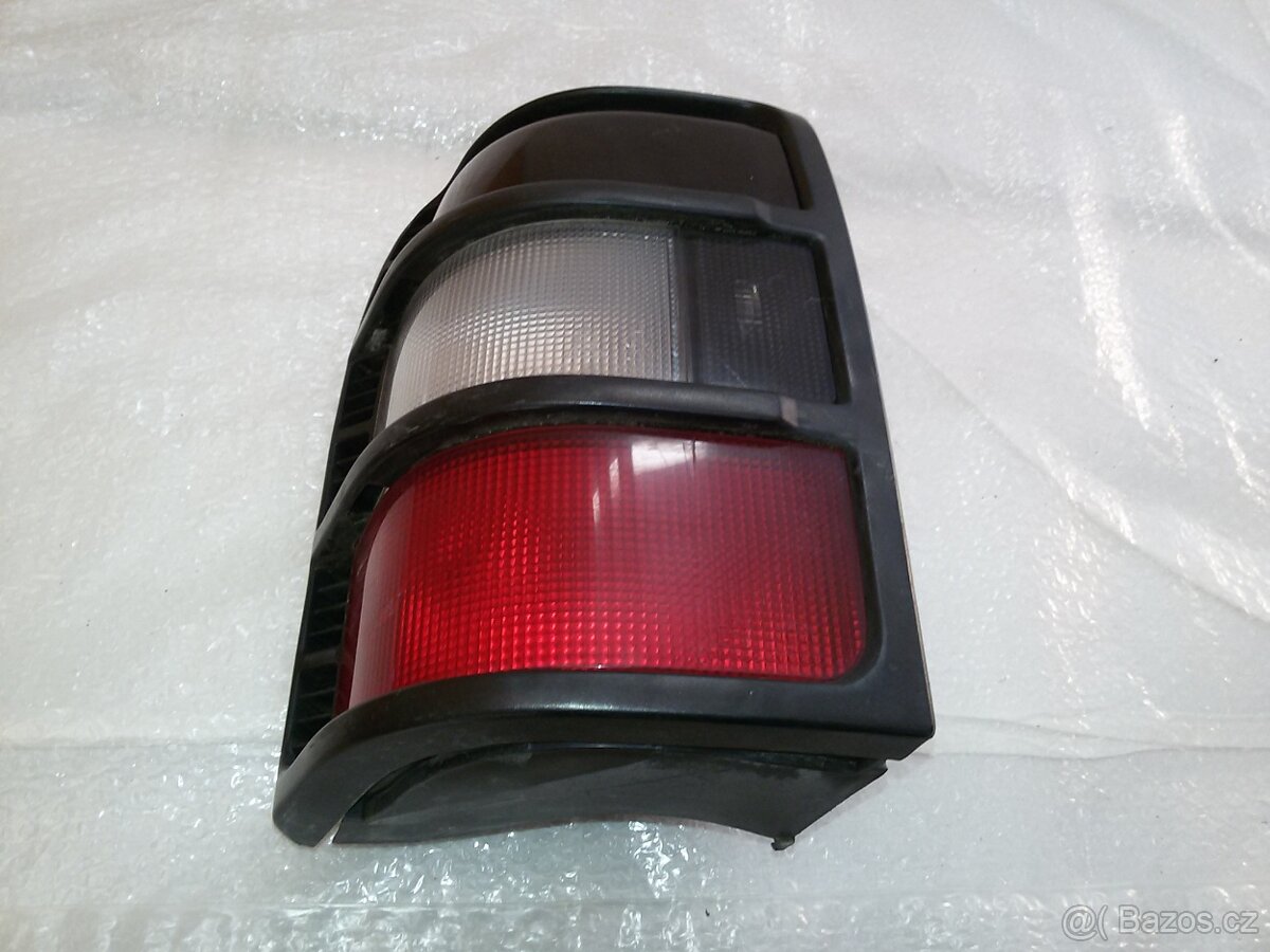 Mitsubishi Pajero II – Světla - 6