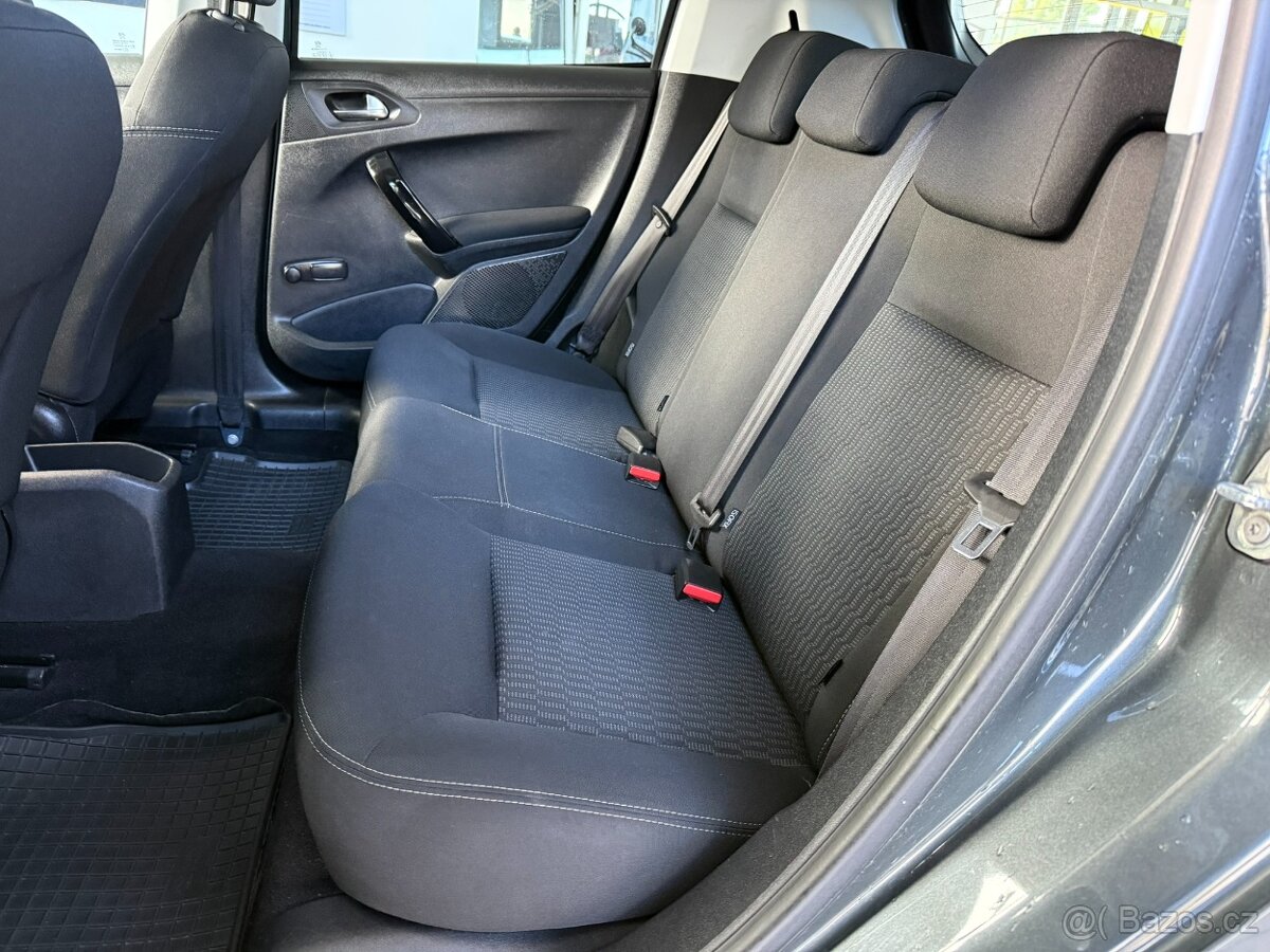 Peugeot 208 Style 1.2 60 kW 1.majitel - 6