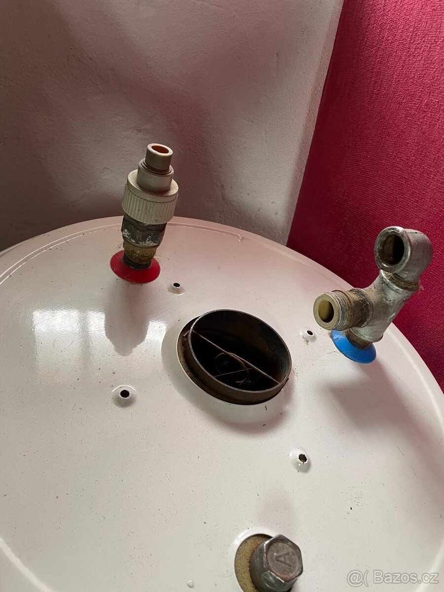 Prodám ohřívač vody Quantum - 6