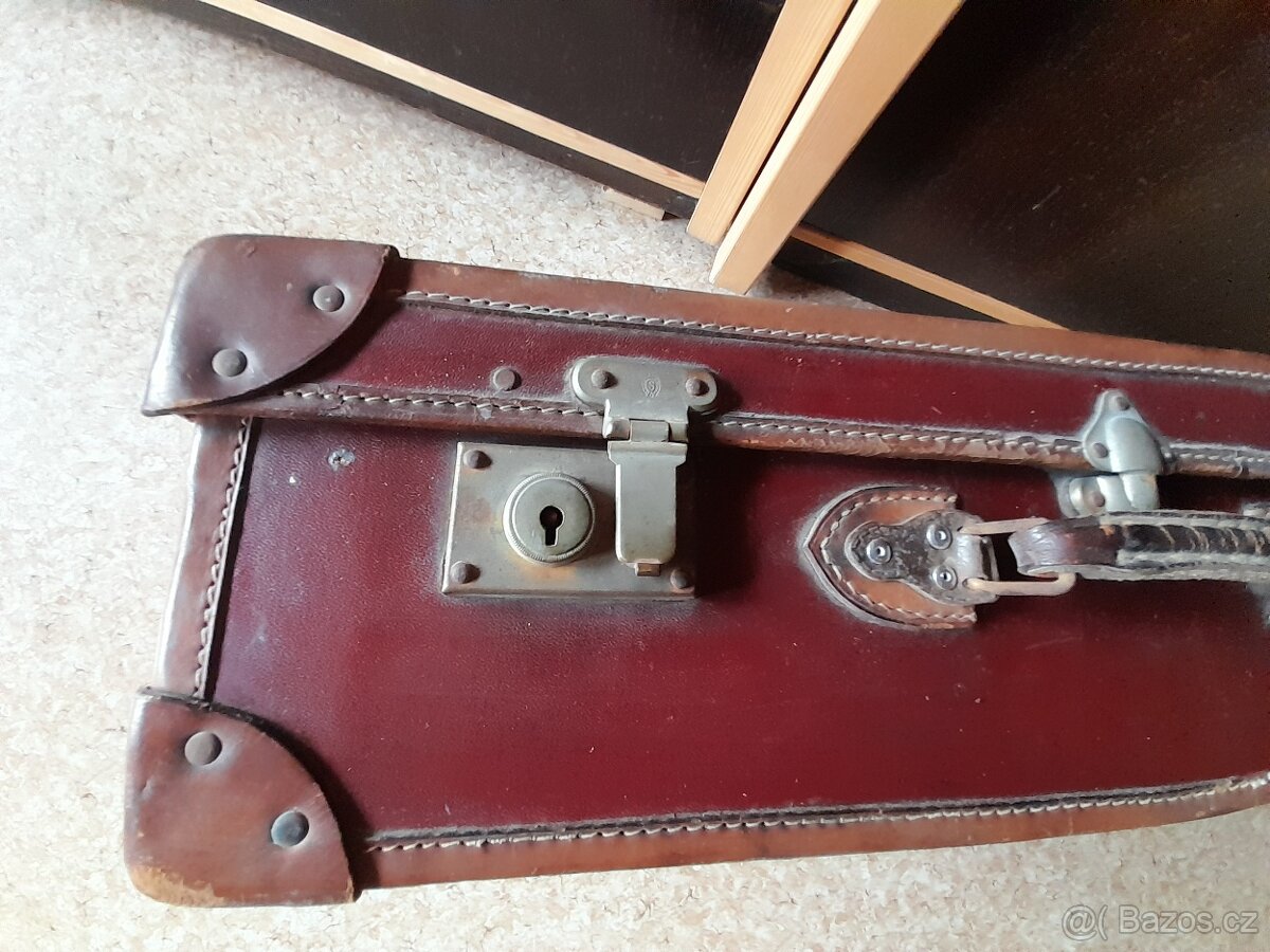 STAROŽITNÝ KOŽENÝ KUFR - 6