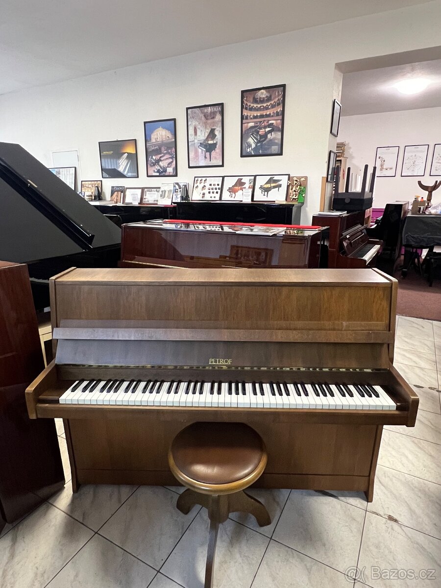 Petrof 105 se zárukou 2 roky dopravou 100 km. - 6