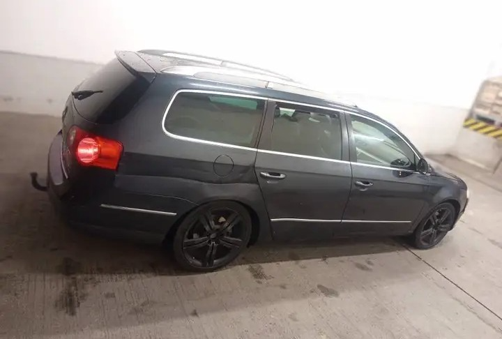 Volkswagen Passat B6 - 6