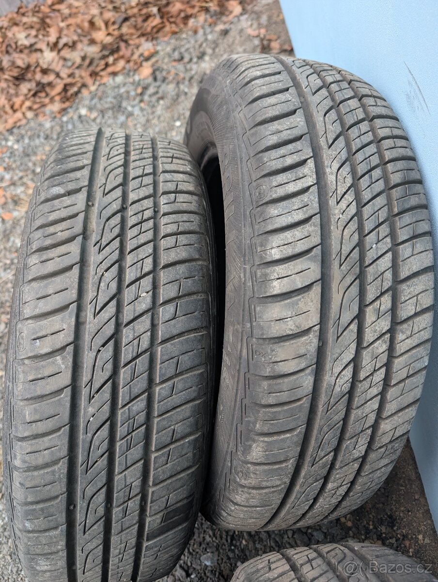 Prodam disky a 2 sady pneu Skoda Octavia 2 - 6