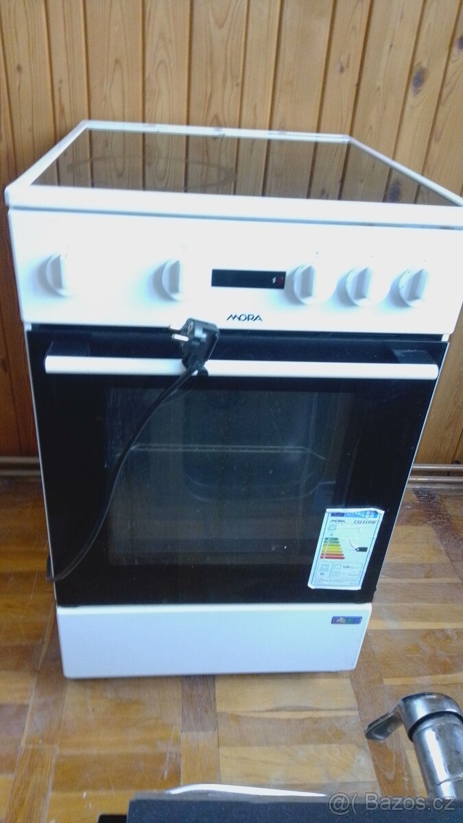 Linka kuchyň - Kamna Mora - 6