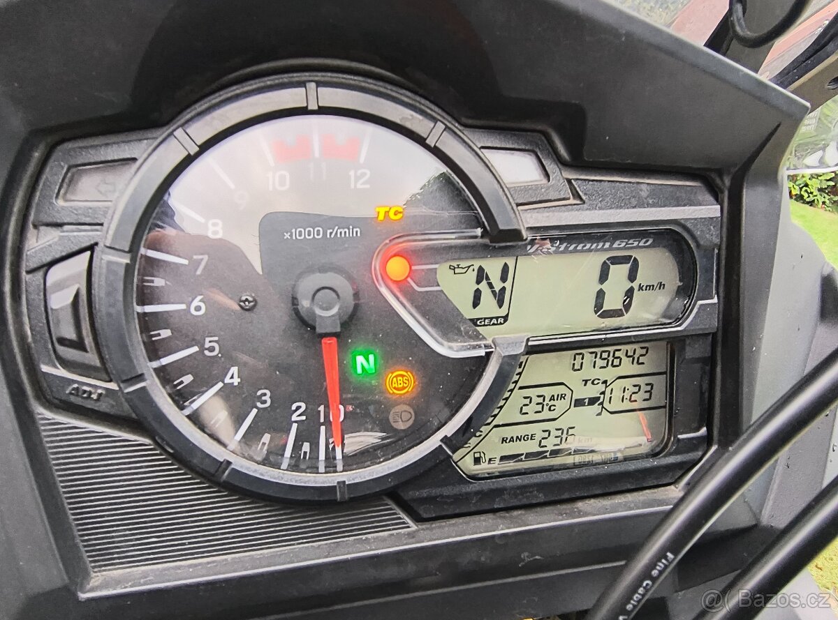 Suzuki DL 650 V-Strom XT - 6